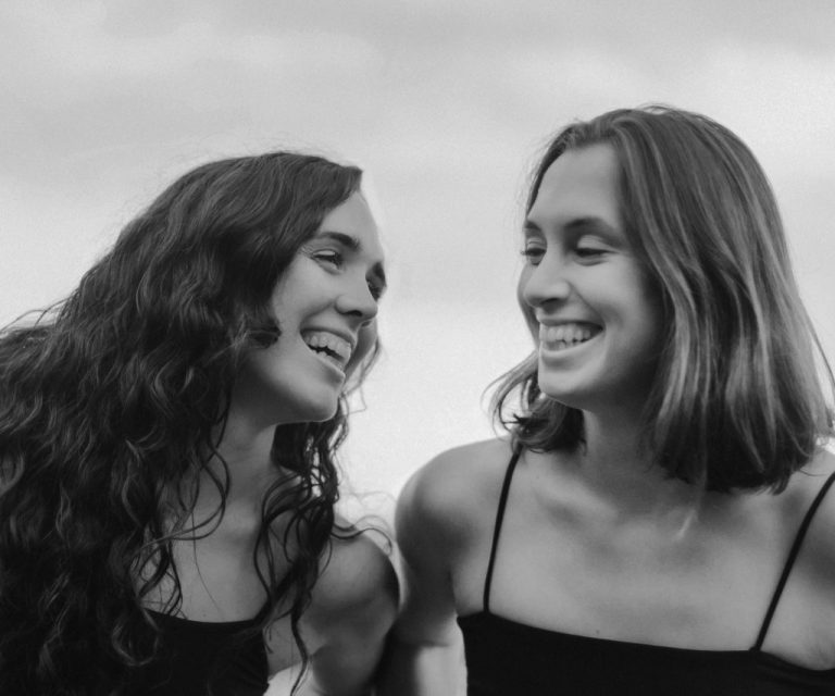 ÈLIA BASTIDA & CAROLINA ALABAU